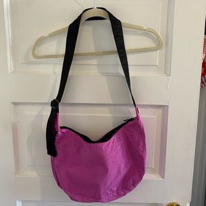 Baggu Medium Crescent Extra Pink